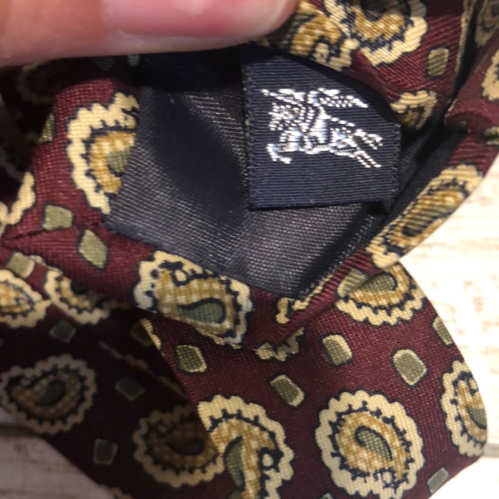Vintage Burberry of London 100% Silk Tie- Burgundy Paisley Print - Picture 6 of 6